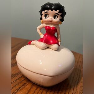 Vintage Betty Boop Ceramic heart shaped box